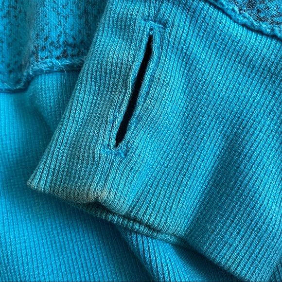 Lululemon Special Edition Snowflake Scuba Hoodie - Picture 10 of 10